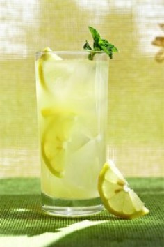 Vodka Lemon, ricetta e preparazione - Cocktail Mania